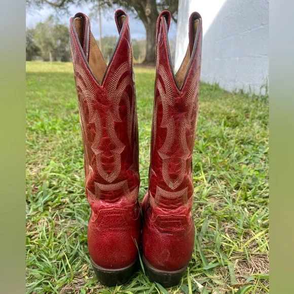 Red Snip Toe Cowboy Boots - Picture 4 of 7